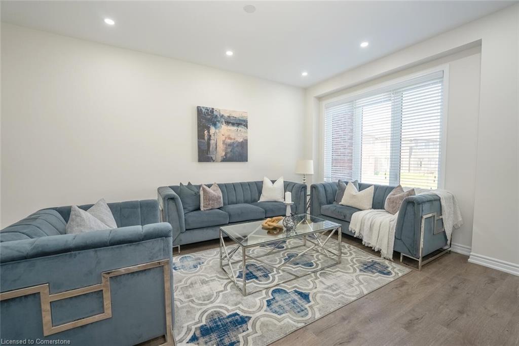 73 Forestwalk Street Property Photo 14