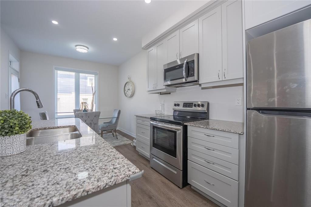 73 Forestwalk Street Property Photo 21