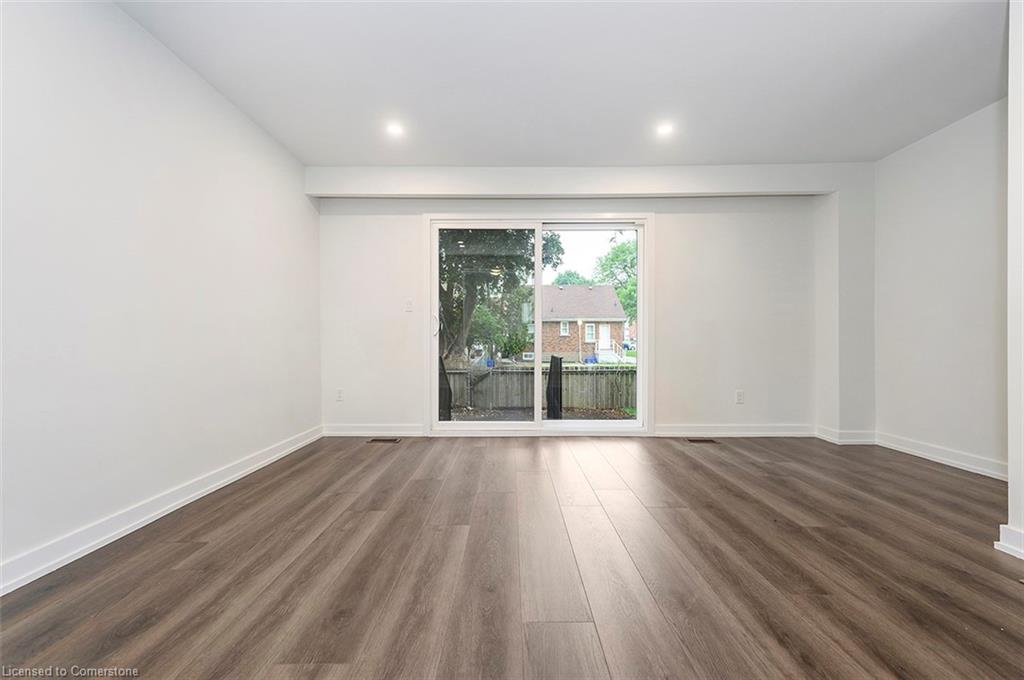 28 Woodman Drive N Property Photo 12