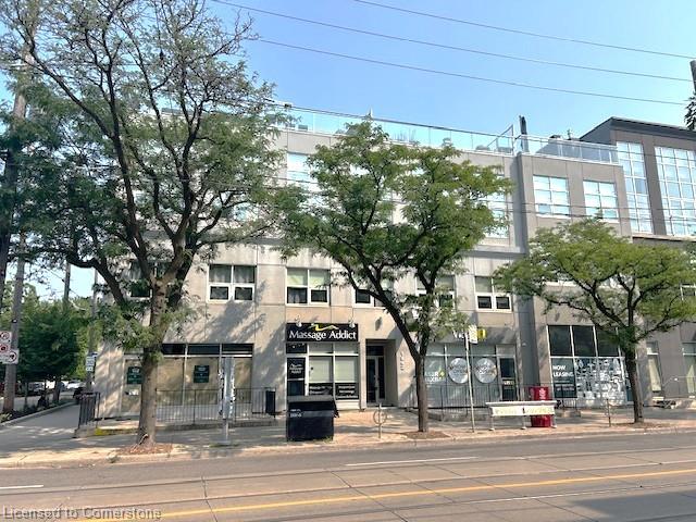 204-1842 Queen Street E