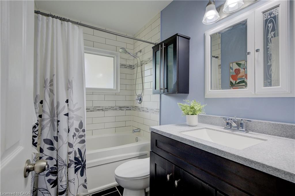 6 Gordon Street Property Photo 11