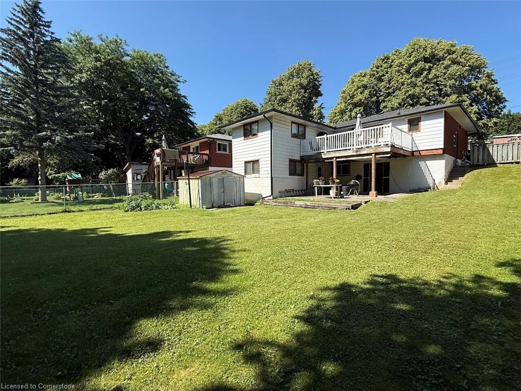 374 Victoria Road N Property Photo 1