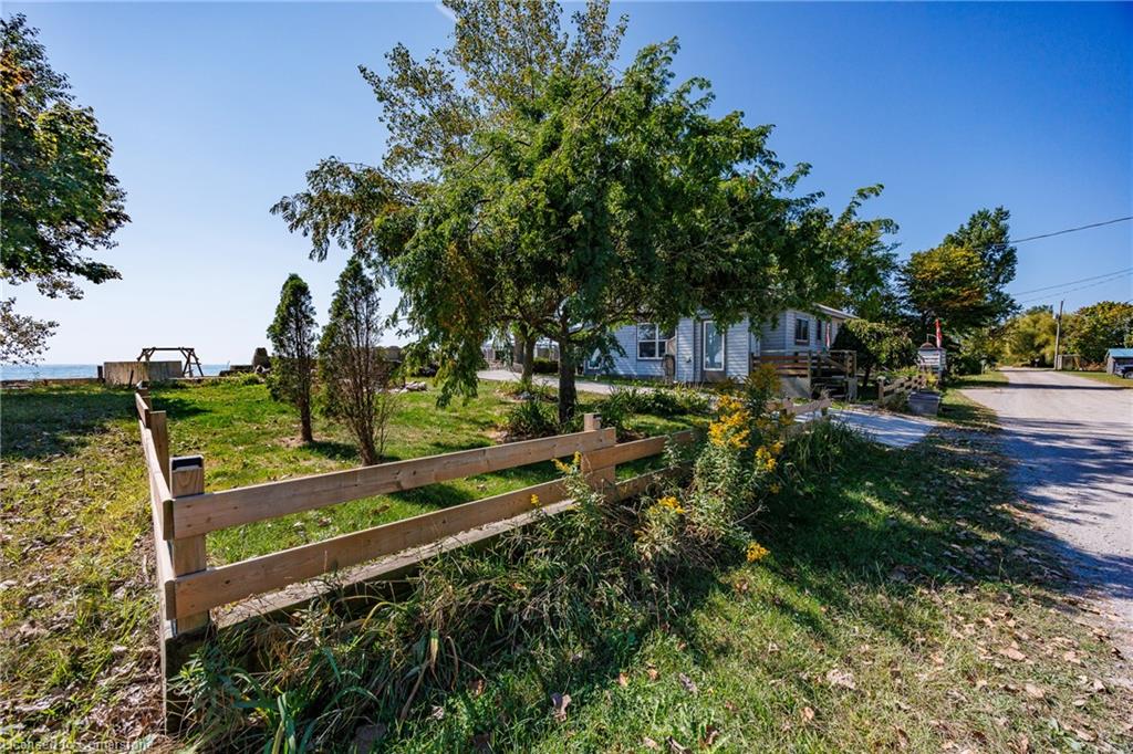 203 Hastings Drive Property Photo 1