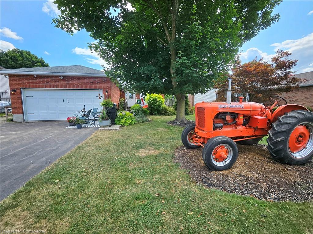 115 Miller Cres