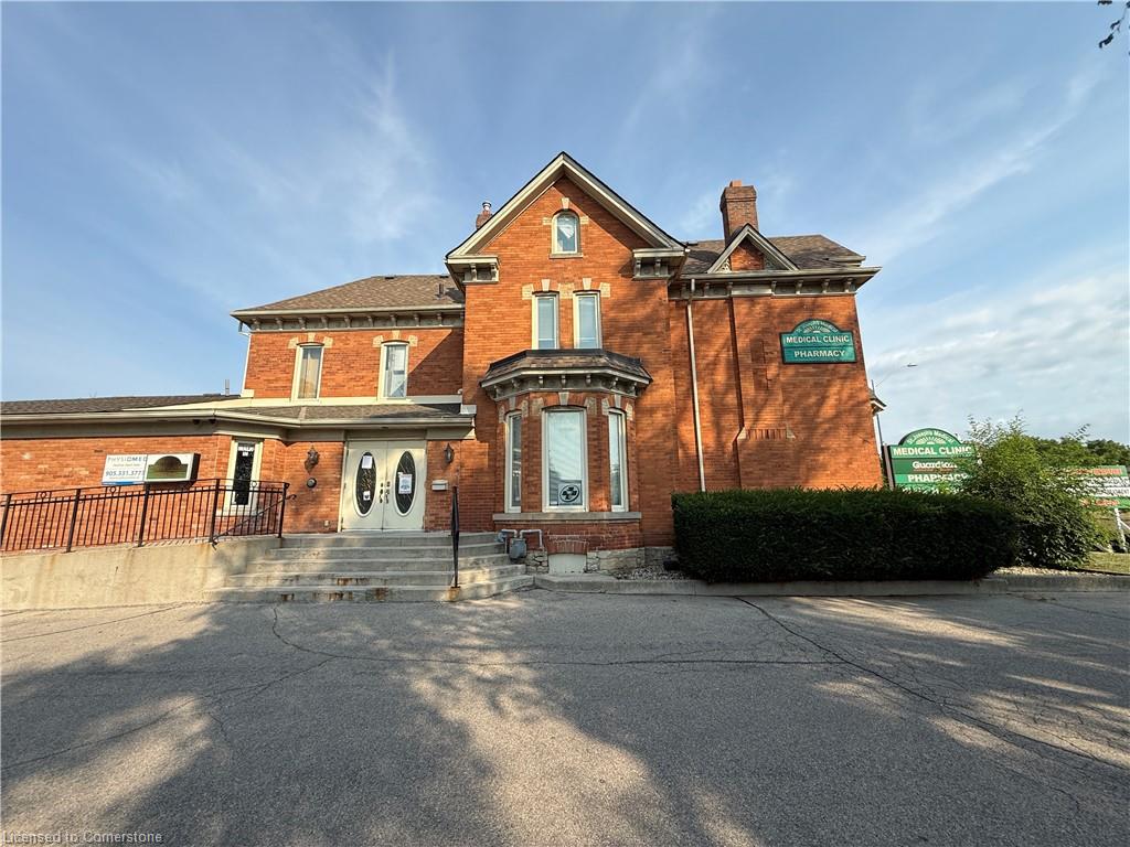 906 Brant Street Property Photo 1