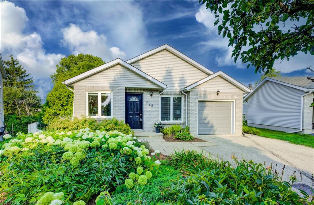 228 Haldane Court Property Photo 1