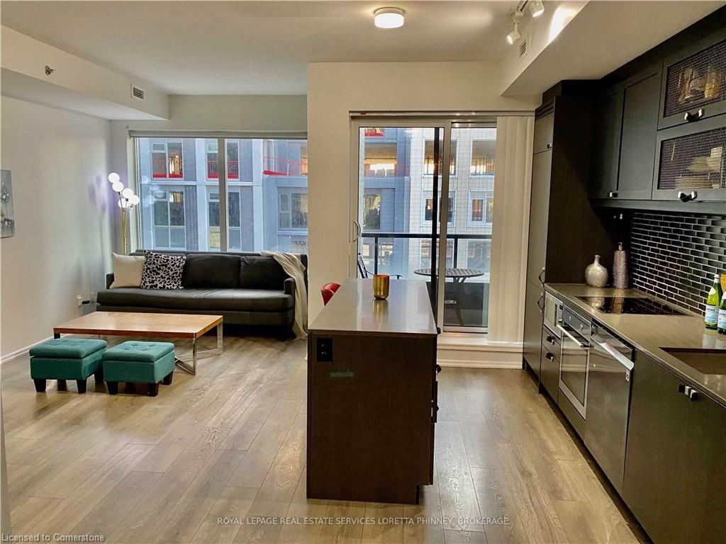 426-783 Bathurst Street