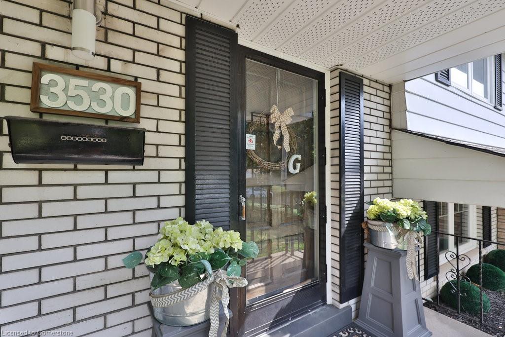 3530 Walmer Road Property Photo 8