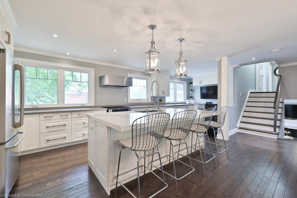 3530 Walmer Road Property Photo 12