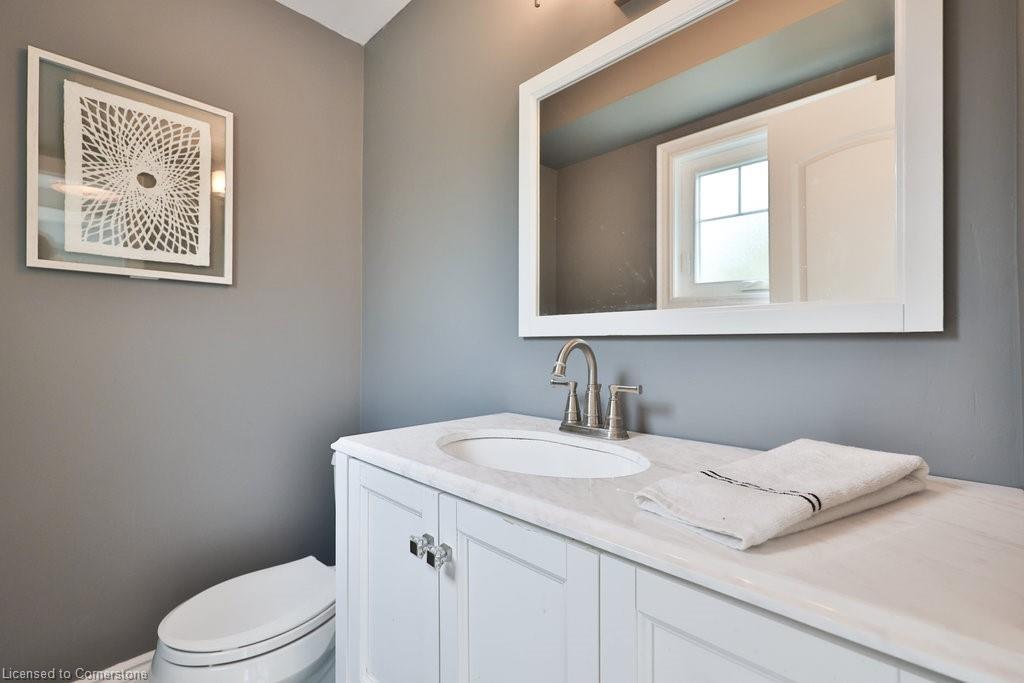 3530 Walmer Road Property Photo 33