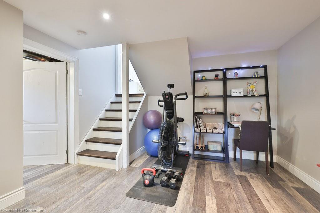 3530 Walmer Road Property Photo 34