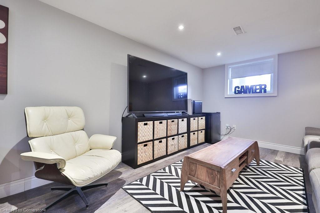 3530 Walmer Road Property Photo 36