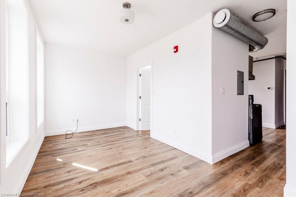 201-433 Barton Street E Property Photo 23