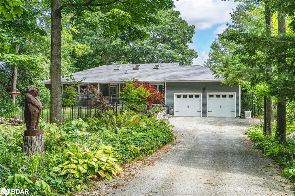 1457 Champlain Road Property Photo 1