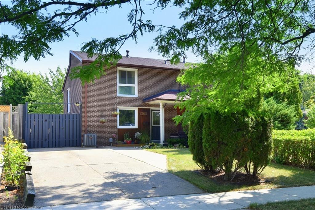 1365 Seaview Drive Property Photo 1