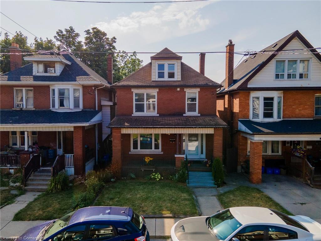 36 Spadina Avenue Property Photo 1