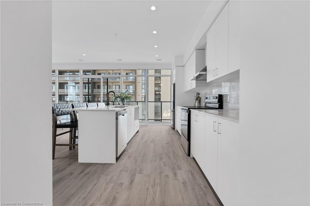 1702-50 Grand Avenue S Property Photo 2