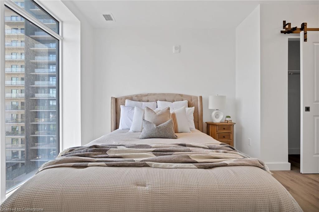 1702-50 Grand Avenue S Property Photo 17