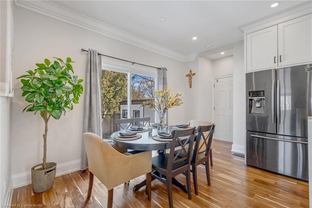 6 Credit Street Property Photo 8