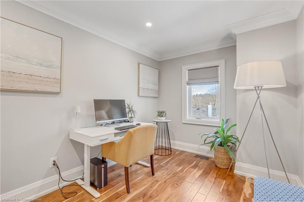 6 Credit Street Property Photo 14