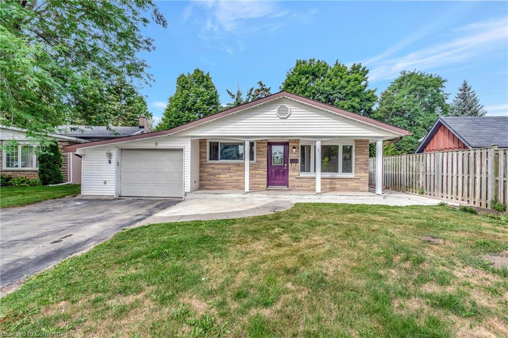 8 Mayfair Court Property Photo 1