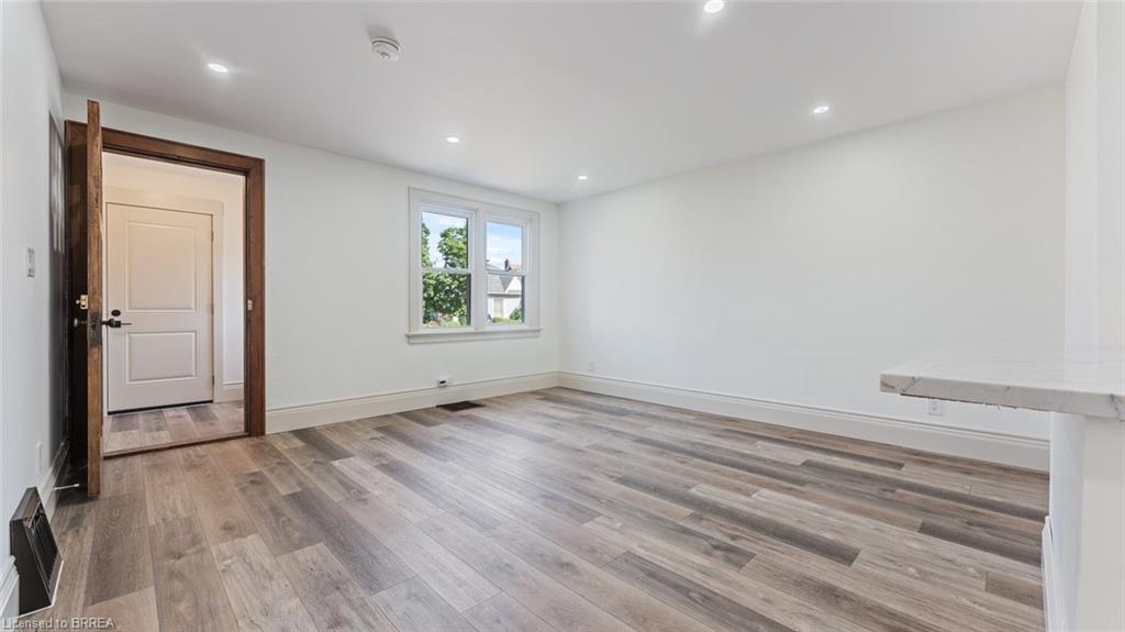 14 Mintern Avenue Property Photo 6
