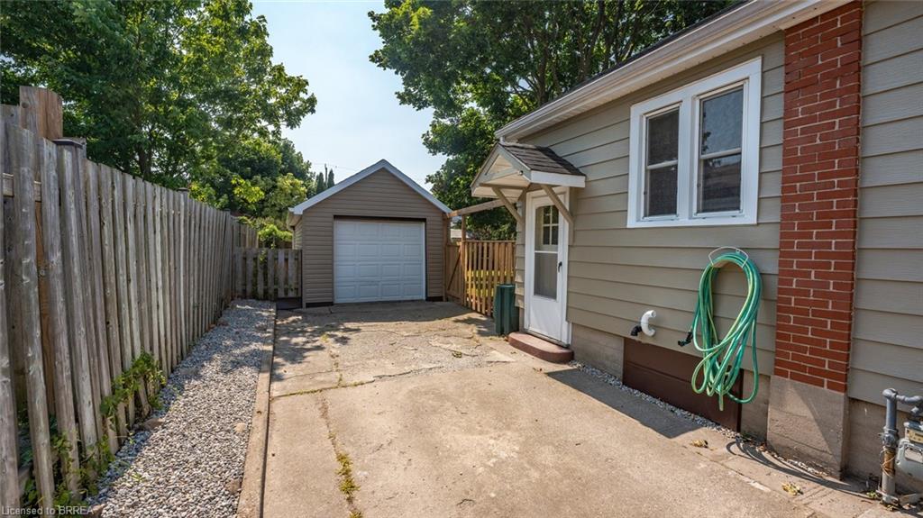 14 Mintern Avenue Property Photo 24