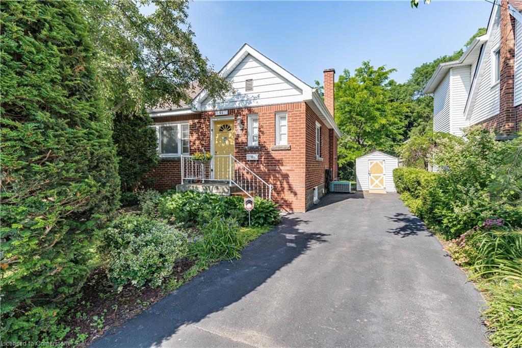 55 East Street N Property Photo 1