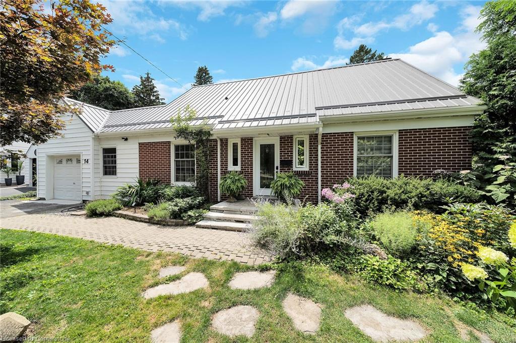 14 Simcoe Boulevard Property Photo 1