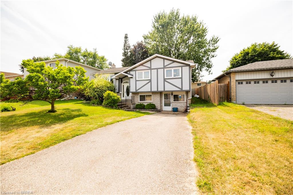 10 Garden Crescent Property Photo 1