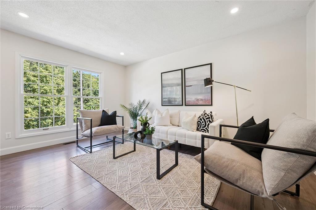 113 Matthew Street Property Photo 2