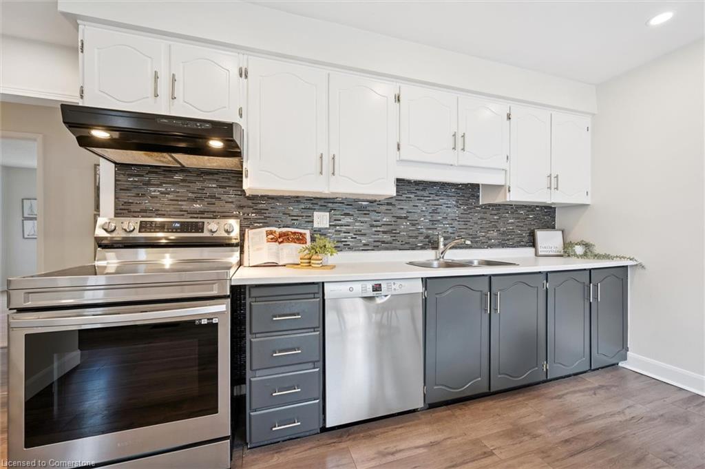 113 Matthew Street Property Photo 8