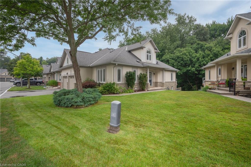 45-40 Wesleyan Court Property Photo 6