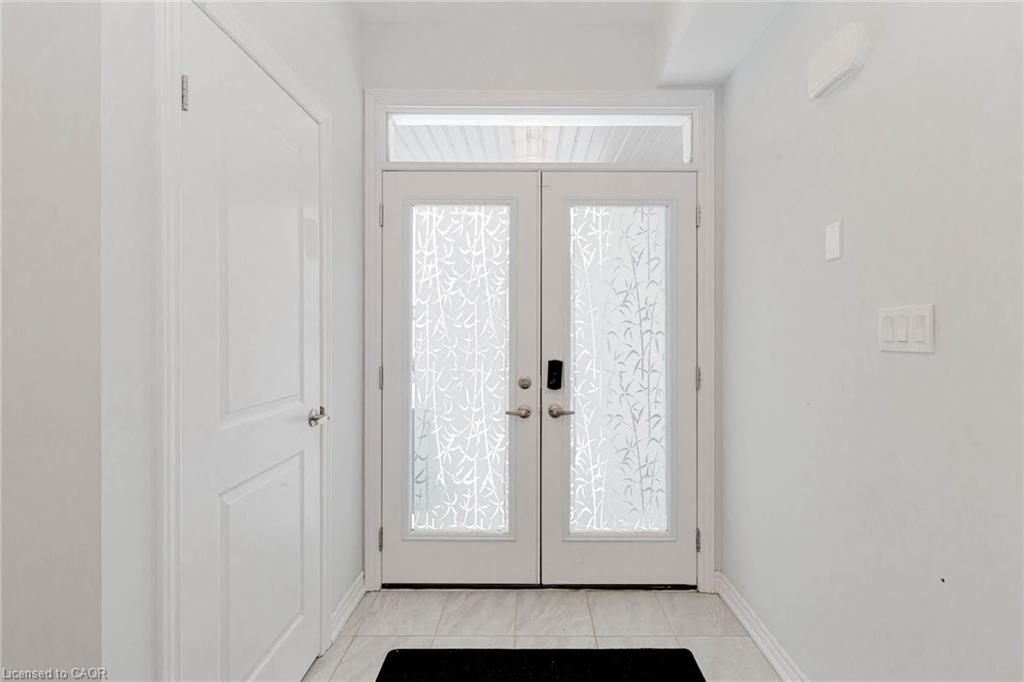 87 Renfrew Trail Property Photo 5