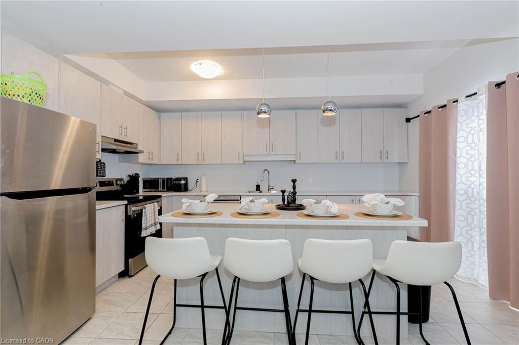 87 Renfrew Trail Property Photo 16