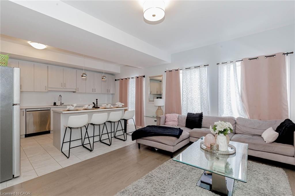 87 Renfrew Trail Property Photo 17