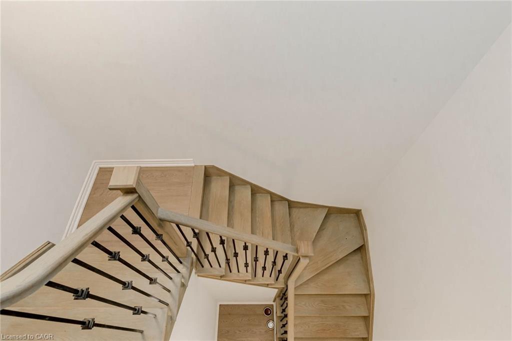 87 Renfrew Trail Property Photo 23