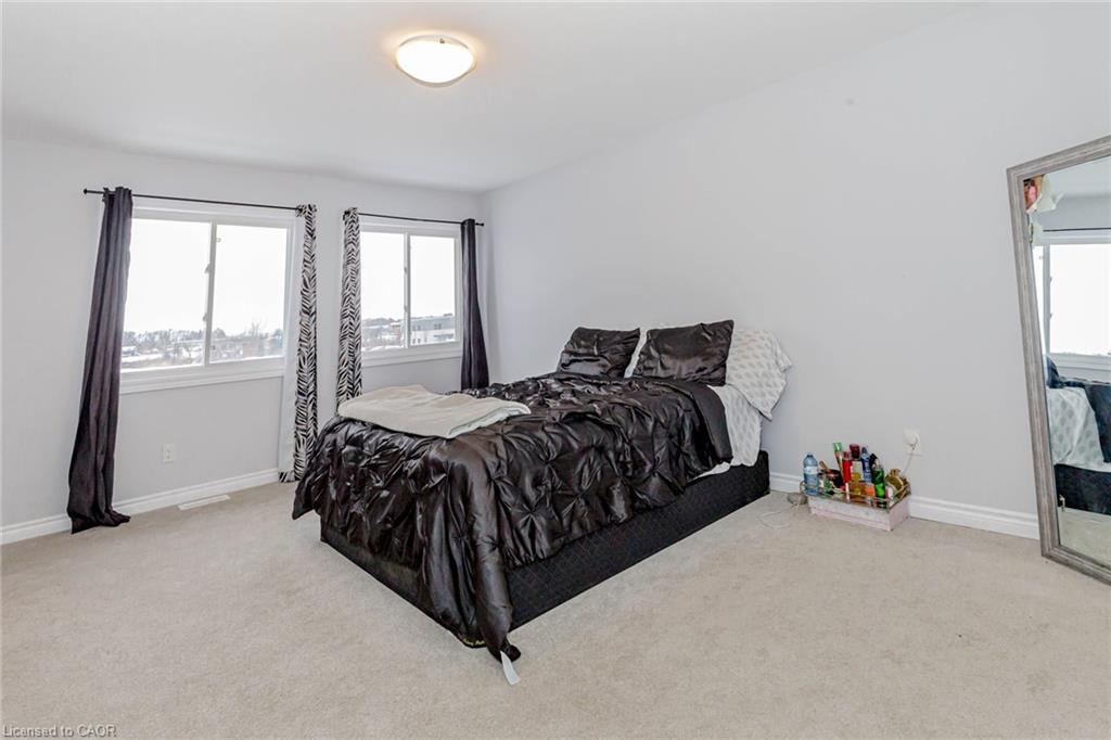 87 Renfrew Trail Property Photo 26