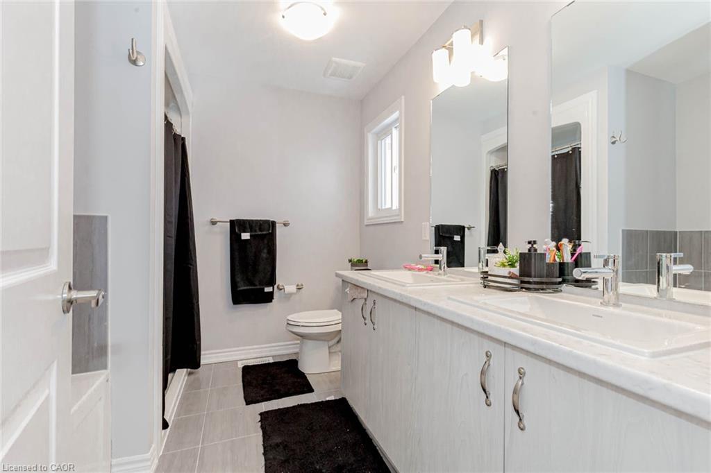 87 Renfrew Trail Property Photo 27