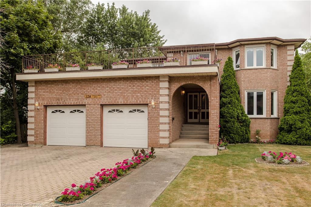 124 Leighland Avenue