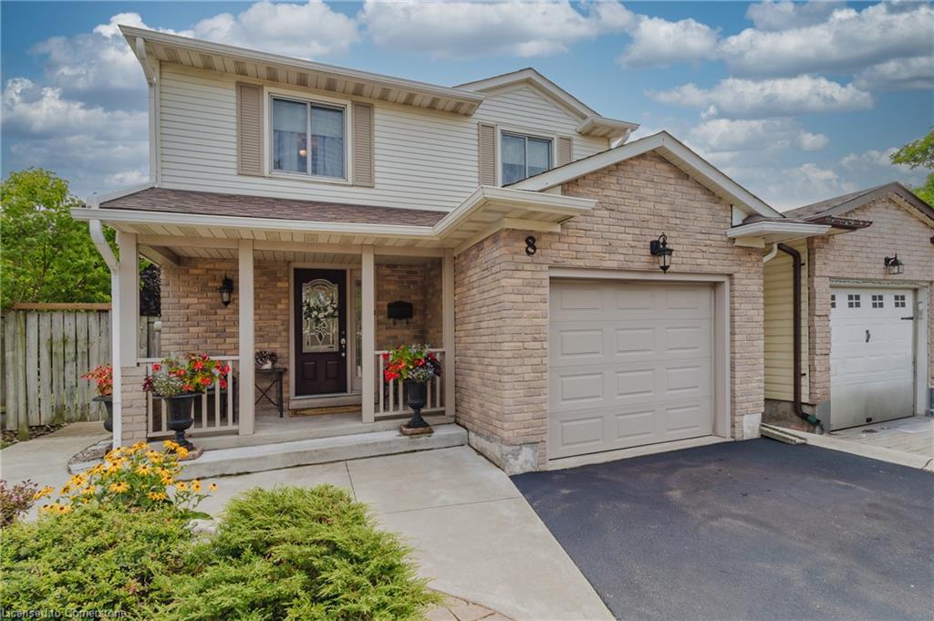 8 Viva Court Property Photo 1