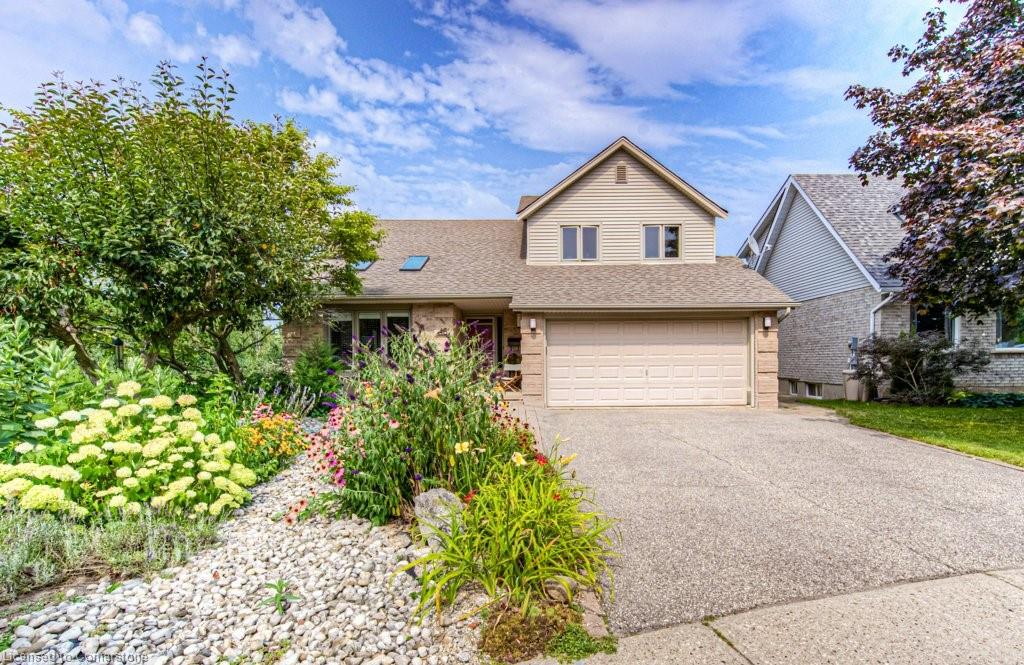 482 Appledale Crescent