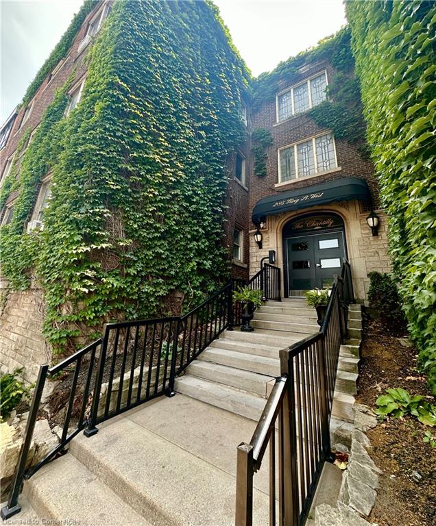 25-285 King Street W Property Photo 1