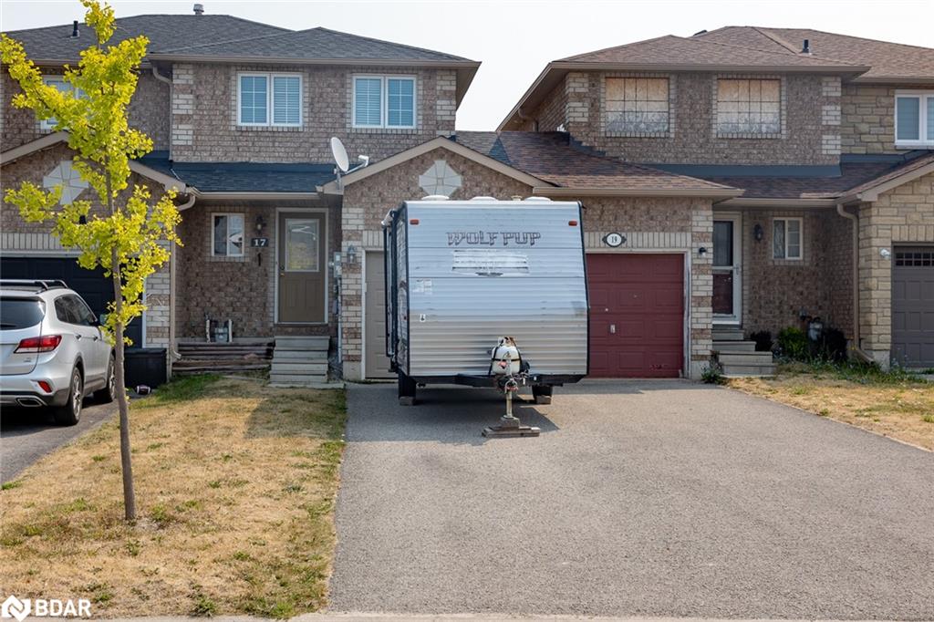 17 Majesty Boulevard Property Photo 1