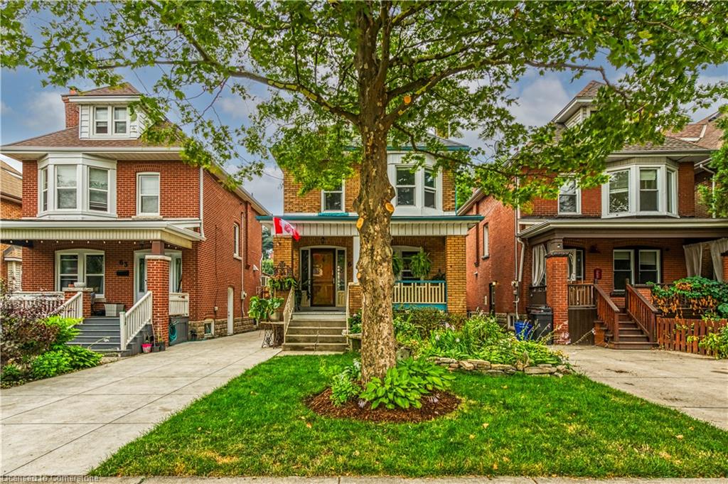 67 Kensington Avenue S Property Photo 1