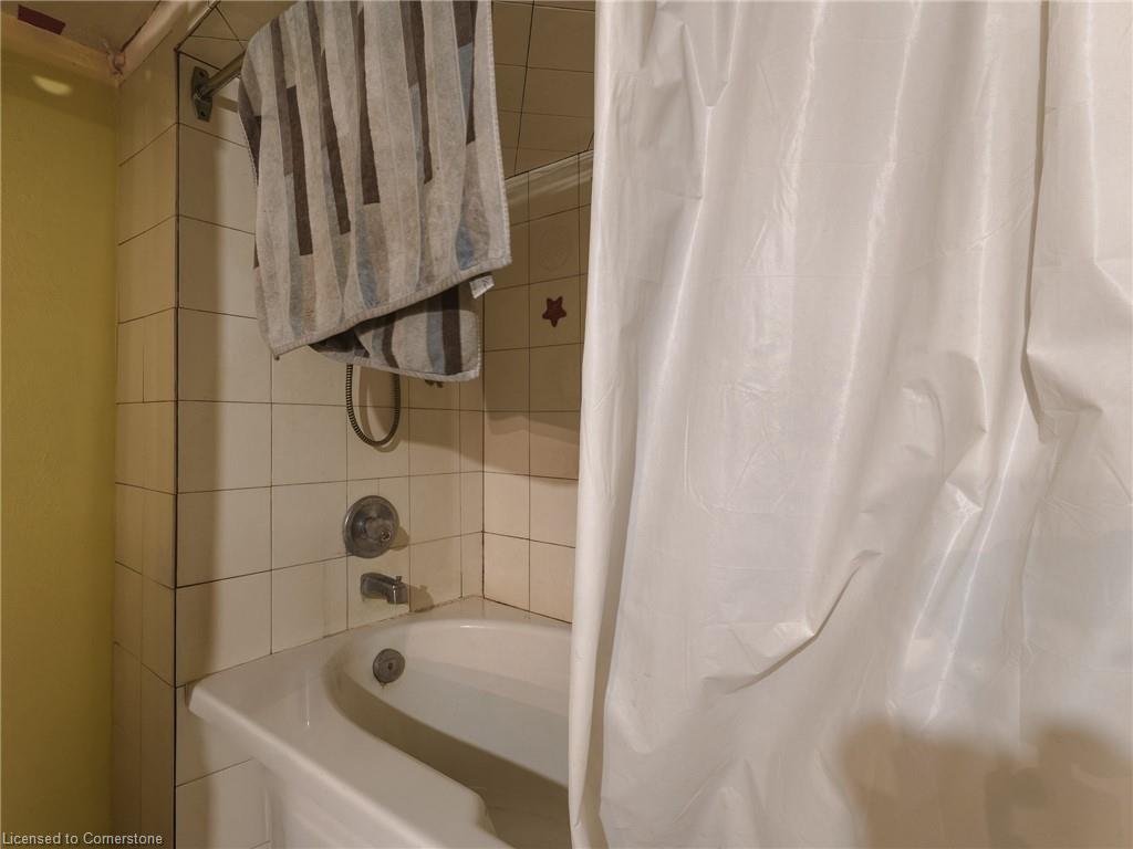 32 Simeon Street Property Photo 9