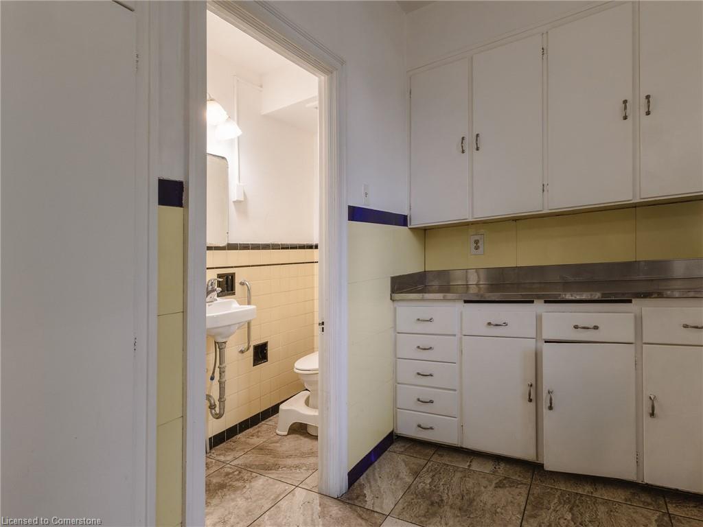 32 Simeon Street Property Photo 16