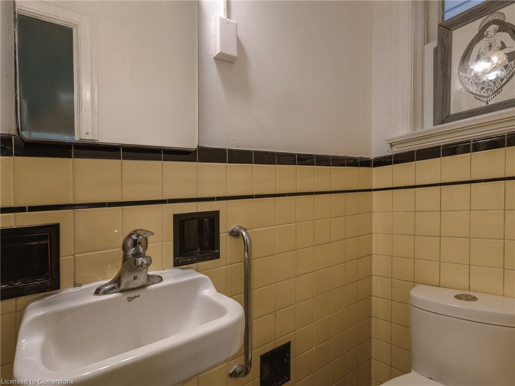 32 Simeon Street Property Photo 17