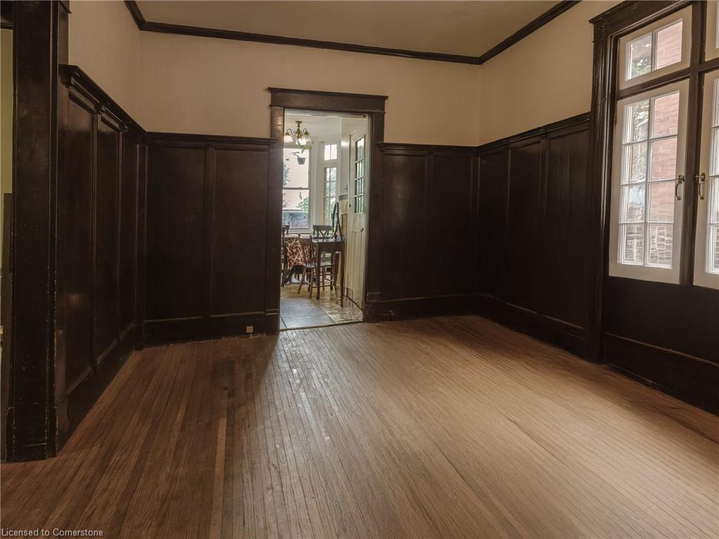 32 Simeon Street Property Photo 23