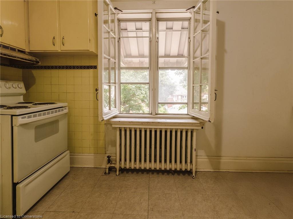 32 Simeon Street Property Photo 28